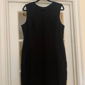 J. McLaughlin Sleeveless High V Neck Dress Black